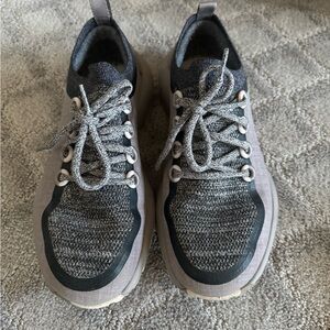 Women’s trail runners allbirds purple/gray size W9